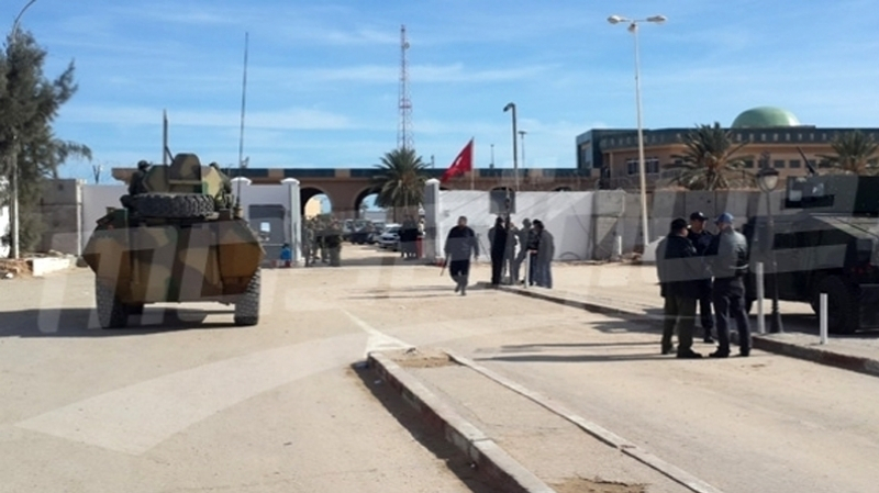 Un groupe armé prend d assaut le poste frontalier de Ras Jedir Libye