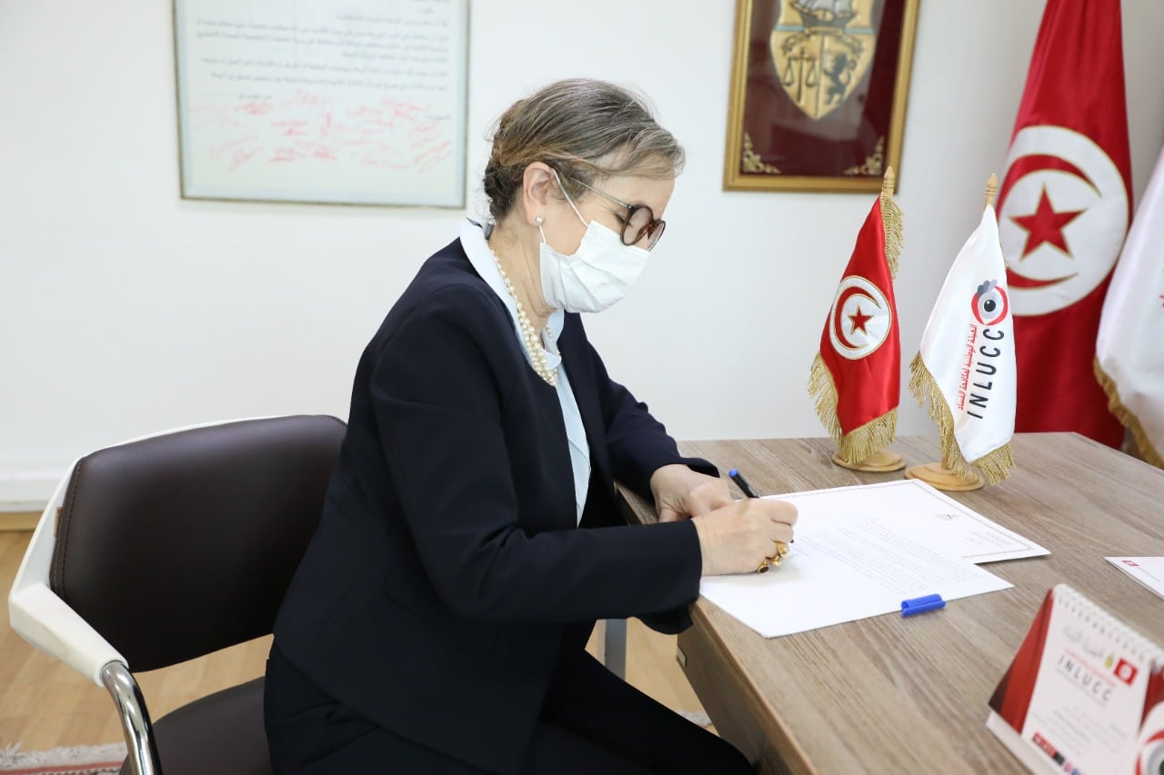 نجلاء بودن وأعضاء الحكومة يصرّحون بمكاسبهم نجلاء بودن وأعضاء الحكومة يصرّحون بمكاسبهم