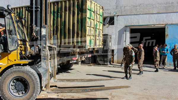 انطلاق شحن المواد الانتخابية استعدادا لاستفتاء 25 جويلية