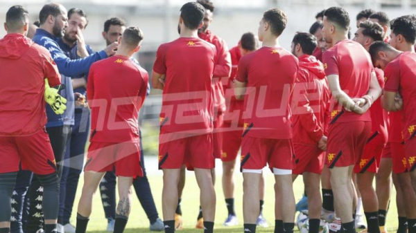 Première séance d'entraînement de l'EST avec Mouine Chaabani