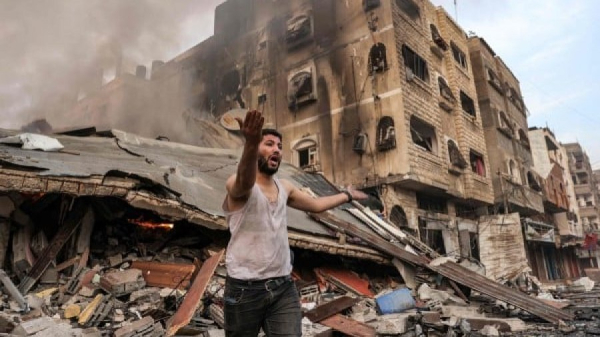 حصيلة شهداء غزة تتجاوز 8 آلاف حصيلة شهداء غزة تتجاوز 8 آلاف