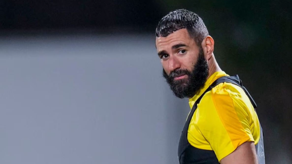 بنزيما يُقاضي وزير الداخلية الفرنسي.. لهذا السبب بنزيما يُقاضي وزير الداخلية الفرنسي.. لهذا السبب