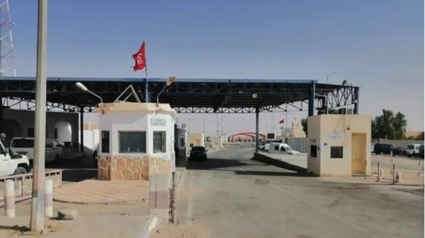 Camionneurs libyens en grève...Dhehiba-Wazen au repos