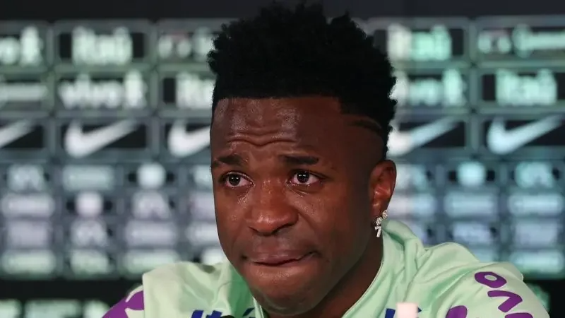 Vinicius en larmes: ''Je veux juste jouer au football...''