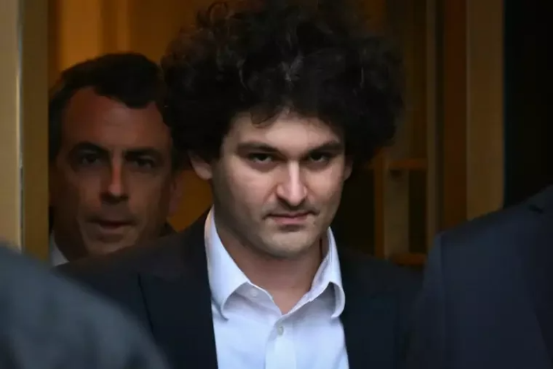 Le roi déchu des cryptomonnaires condamné à 25 ans de prison