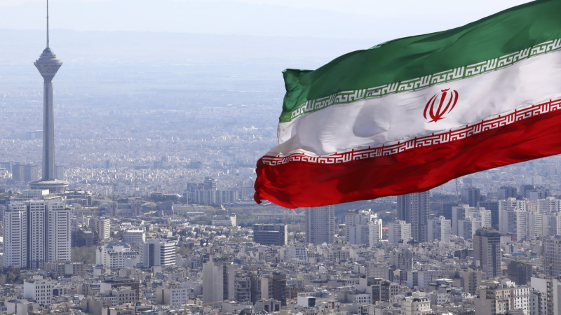 بعد انفجارات أصفهان.. إيران تكشف مصدر الهجوم