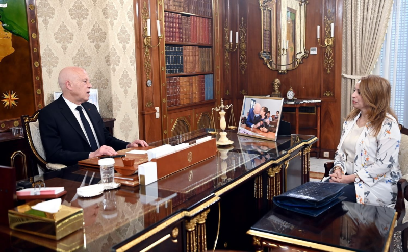 Saïed examine l’avancement des projets de la santé publique