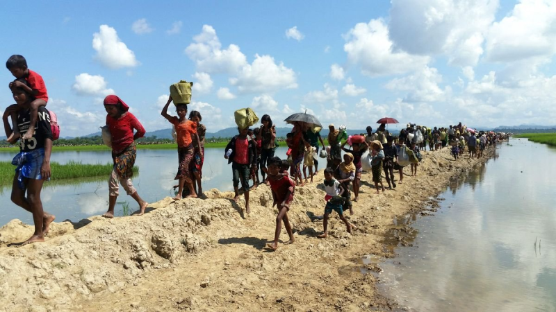 Myanmar: Les Rohingyas fuient de nouveau vers le Bangladesh...