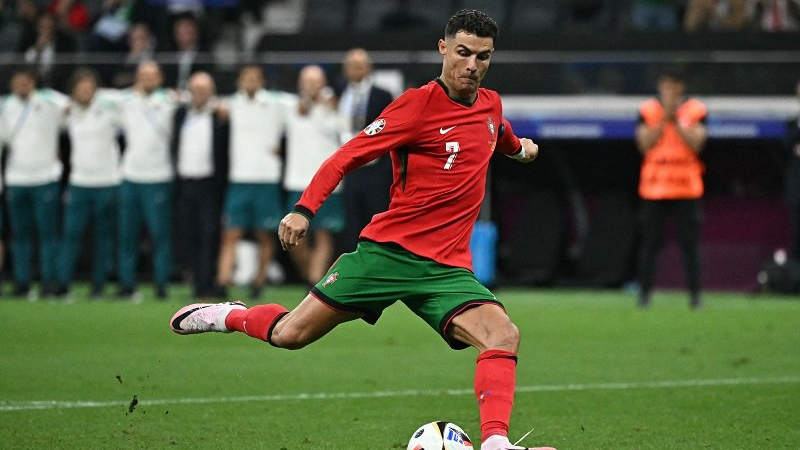 البرتغال تقصي سلوفينيا بركلات الترجيح ...