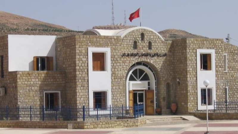 المهرجان الدولي الصيفي بتطاوين: فن شعبي ...