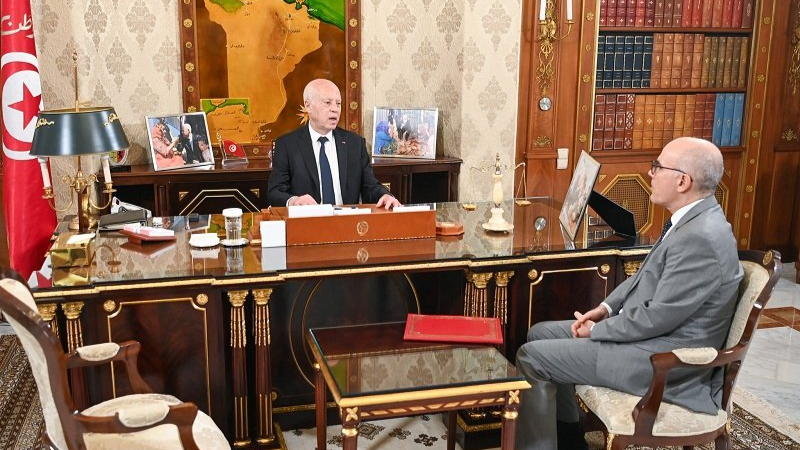 رئيس الجمهورية يتلقى رسالة خطية من نظيره ...
