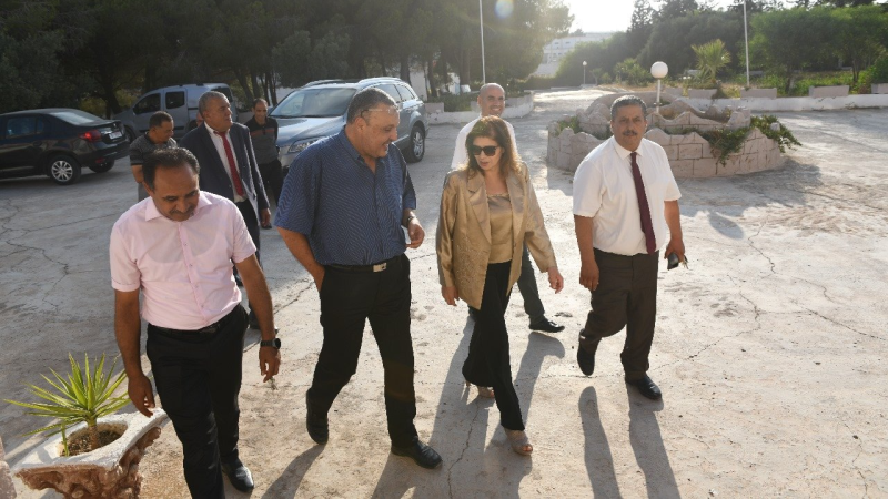 زيارة غير معلنة لوزيرة التربية إلى معهد ...