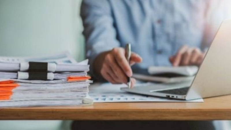 تحيّل إداري وتدليس باسم متوفاة لاسترجاع ...