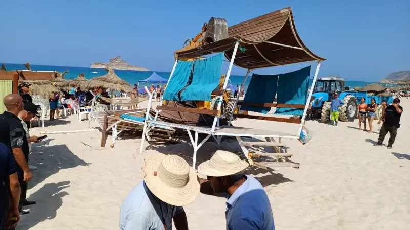 الانتصاب في الملك العمومي البحري.. ...