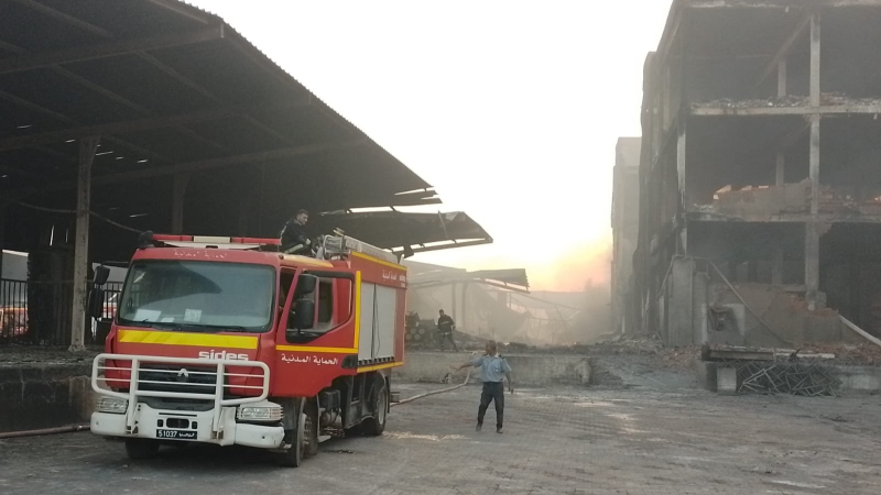 Sfax: L'incendie dans une usine de plastique maîtrisé