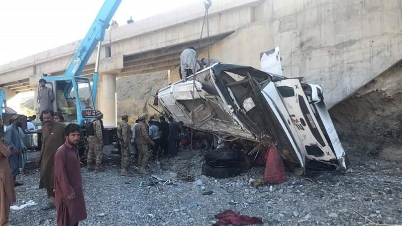 باكستان: 22 قتيلا على الأقل في حادث إنزلاق ...
