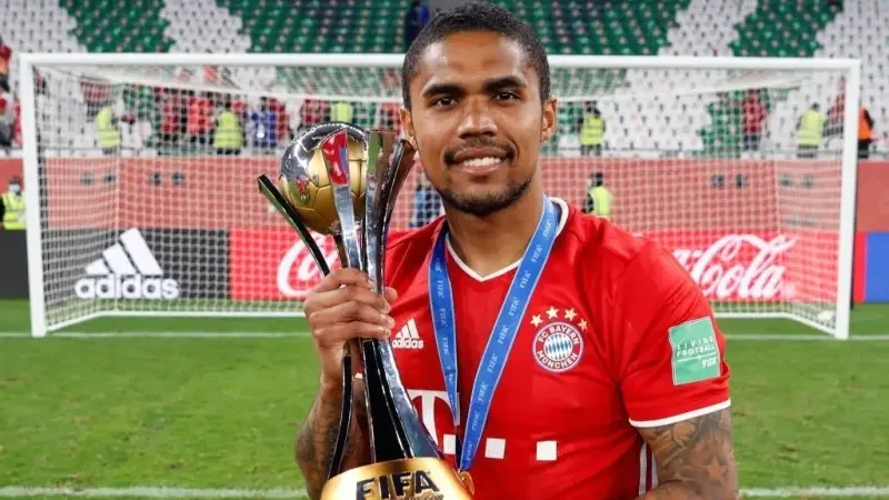 Douglas Costa