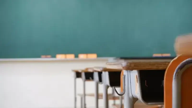 Enseignement : 7500 postes vacants