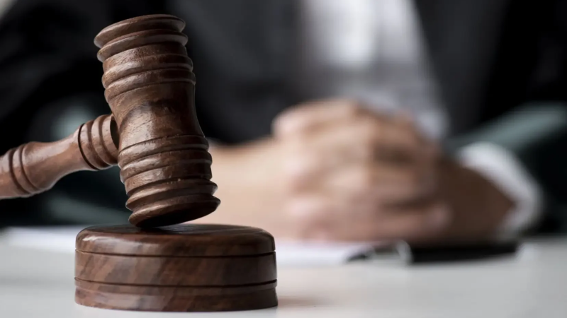 صفاقس: الإبقاء على فؤاد لحول و4 آخرين ...