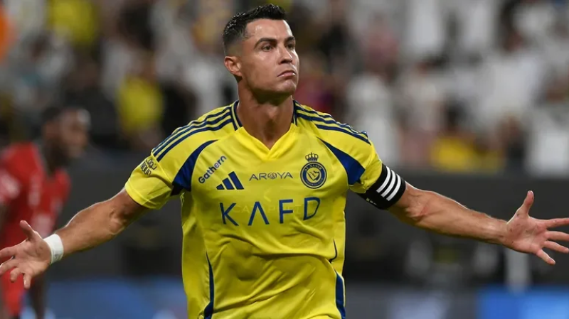 النصر السعودي يستعد لتمديد عقد رونالدو ...