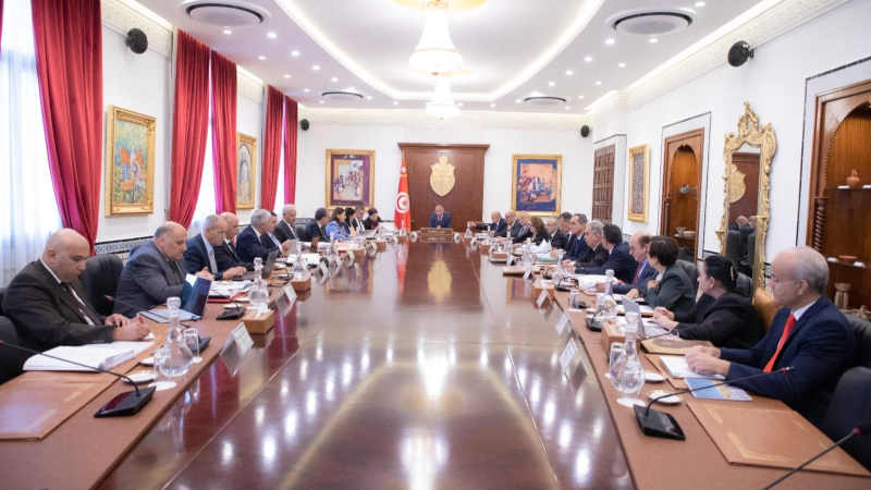 إلغاء تجريم مسك مبالغ تساوي أو تفوق 5 ...