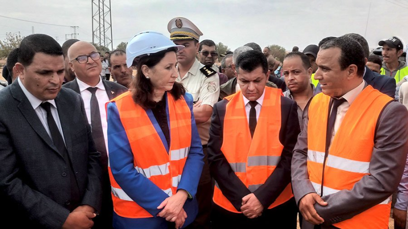 القصرين: وزيرة التجهيز تعطي إشارة انطلاق ...