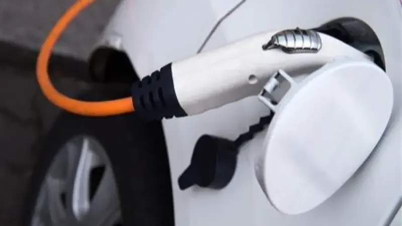 Extension des réductions fiscales aux hybrides auto-rechargeables ?