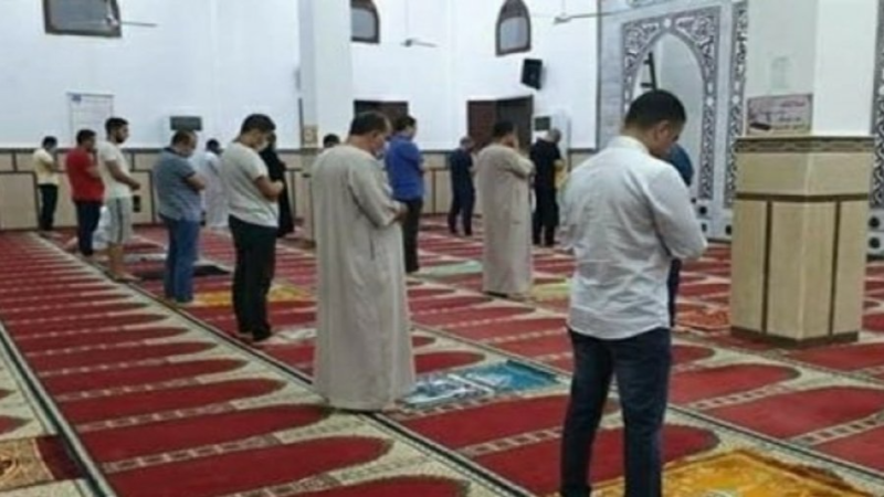 دعوة الأئمة إلى نشر الوعي لدى رواد ...