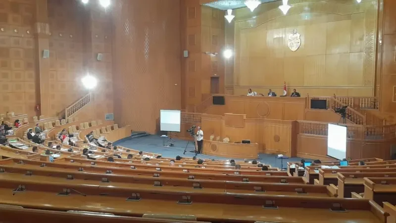 نواب مجلس الجهات والأقاليم يطالبون ...