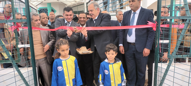 القصرين: وزير الشباب والرياضة يدشّن عددا ...