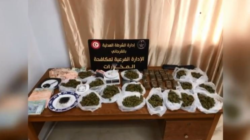 قصر السعيد: الإطاحة بمُروّجي مخدرات وحجز ...