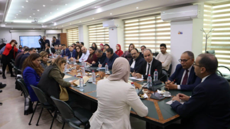 فتحي الحنشي: 200 مليون دينار للانتقال ...