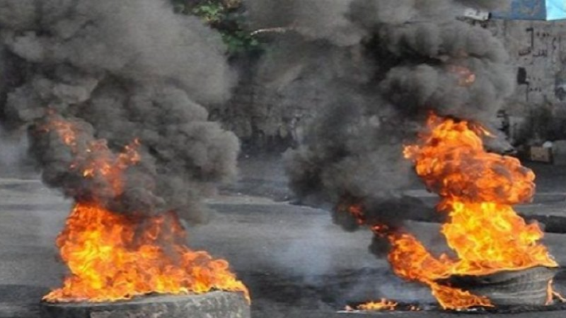 دار شعبان الفهري: فلاحون يحتجون ويغلقون ...