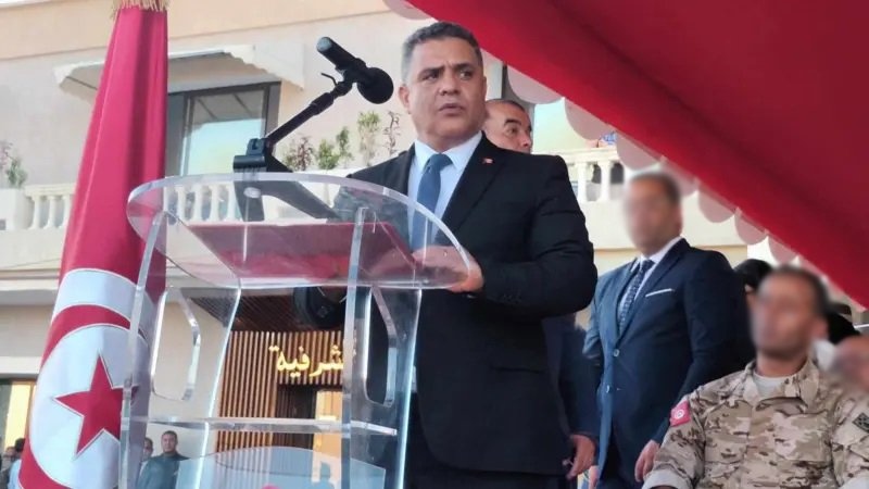 وزير الداخلية يؤكد الحرص على مواكبة ...