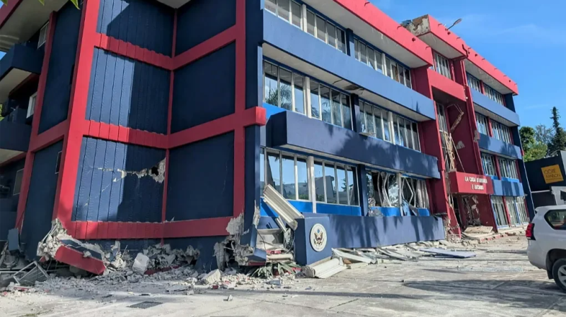 زلزال عنيف يضرب جزيرة فانواتو في المحيط ...