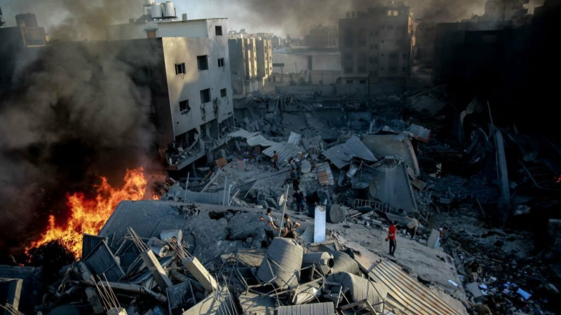 استشهاد فلسطينيين في غارة على مخيم ...