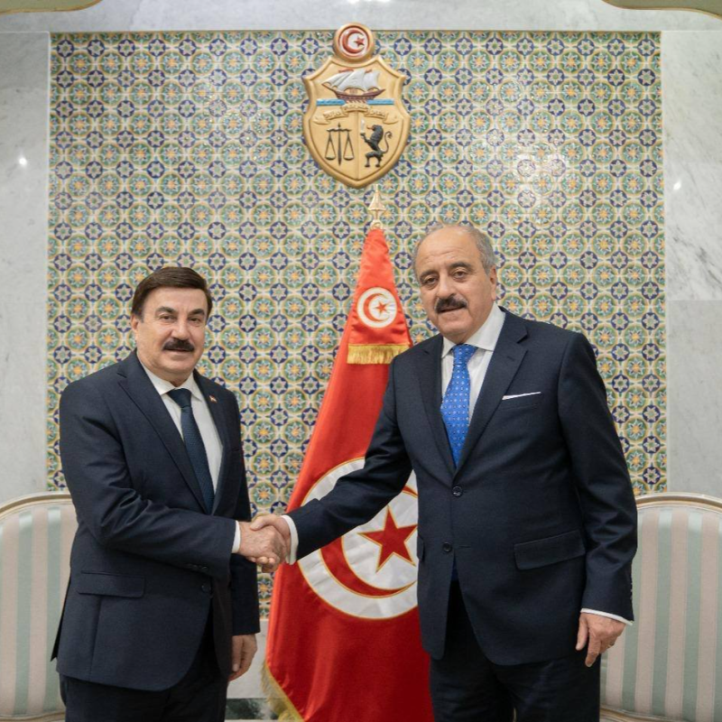 Nafti et le chargé d'affaires de l'ambassade d'Irak