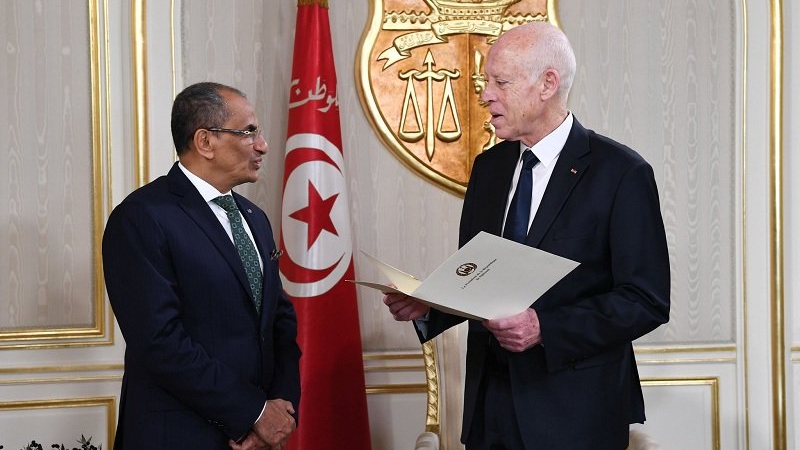 رئيس الجمهورية يتلقى رسالة خطية من نظيره ...