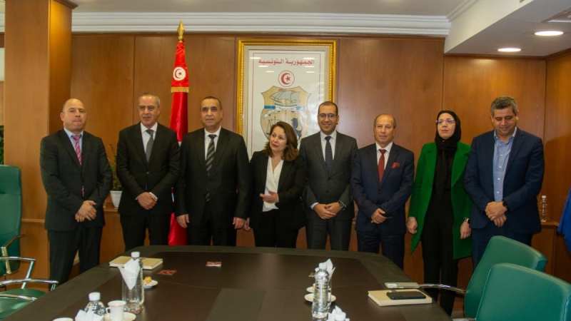 تونس والجزائر توقّعان اتفاقيتين لتعزيز ...