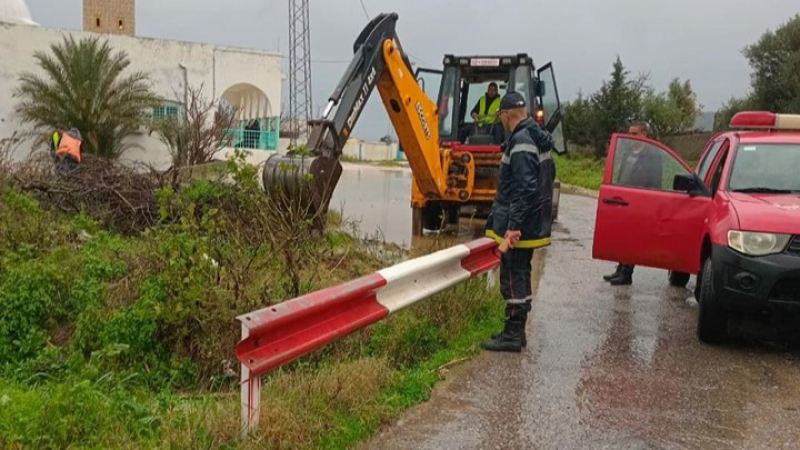 طبرقة: لجنة مجابهة الكوارث تتدخل ميدانيا ...