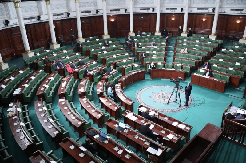 لجنة الثقافة بالبرلمان: سنّ قانون الفنان ...