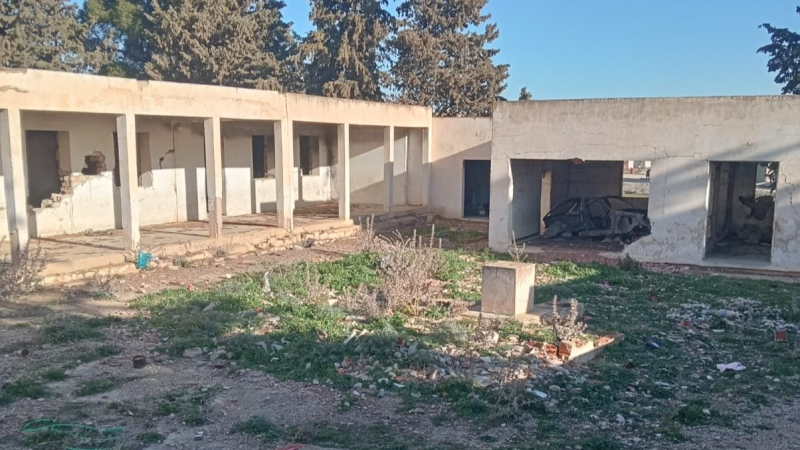 مدرسة مهجورة بمكثر تتحول لوكر فساد وتثير ...