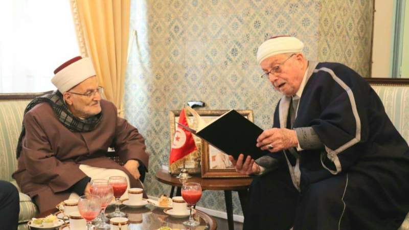 مفتي الجمهورية و الإمام الخطيب للمسجد الأقصى