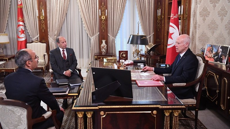 رئيس الجمهورية يؤكد ضرورة جدولة ديون عدد ...