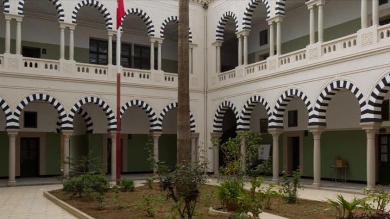 المدرسة الصادقية