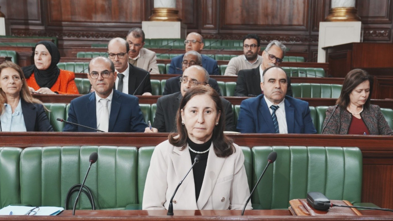 وزيرة التجهيز تُوضّح مدى تقدم المشاريع ...