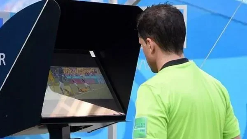 Coupe d'Italie: Les arbitres seront sonorisés pour les décisions VAR