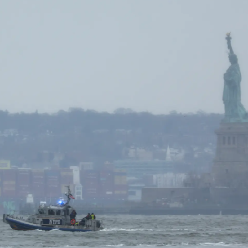 Plusieurs victimes dans le crash d'un hélicoptère à New York
