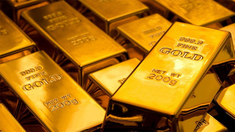 أسعاره تواصل الصعود..الذهب يتجاوز 3200 ...