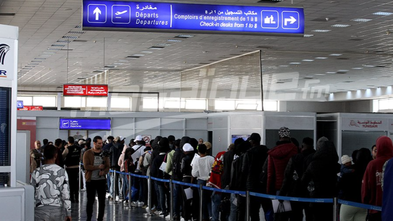 انطلقت من تونس...رحلة عودة طوعية لـ 160 ...
